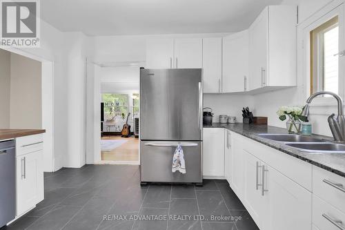 37 Langarth Street E, London, ON - Indoor Photo Showing Kitchen With Stainless Steel Kitchen With Double Sink