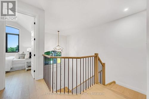 9ft ceilings on second level - 1570 Benjamin Drive, London, ON - Indoor Photo Showing Other Room