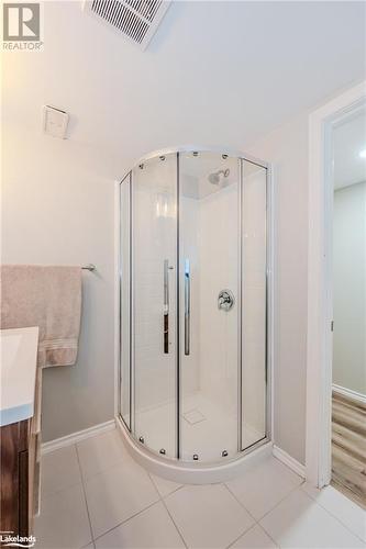 25 Gleason Crescent, Kitchener, ON - Indoor Photo Showing Bathroom
