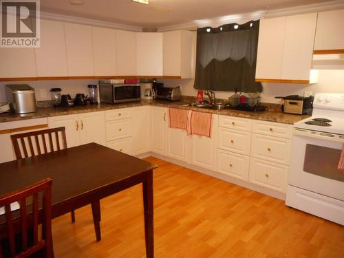 75 Little Bay Road, Springdale, NL - Indoor Photo Showing Kitchen