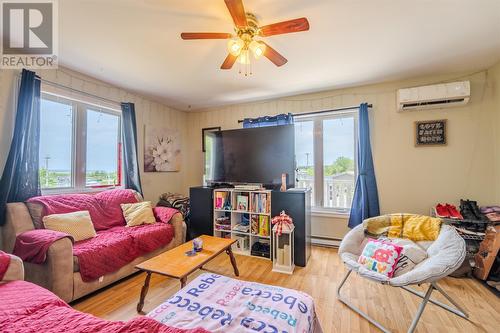 487 Conception Bay Highway Highway, Conception Bay South, NL - Indoor Photo Showing Living Room