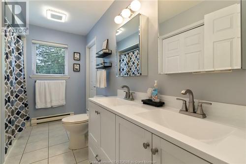 89 Hardwood Cres, Moncton, NB - Indoor Photo Showing Bathroom