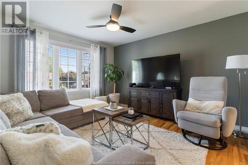 89 Hardwood Cres, Moncton, NB - Indoor Photo Showing Living Room