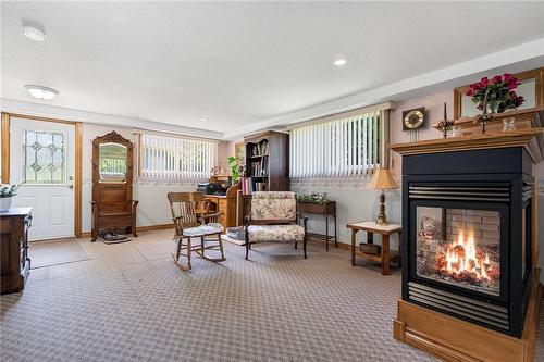 54 Valley Road, St. Catharines, ON - Indoor Photo Showing Living Room With Fireplace