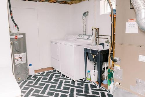 16 Millen Avenue, Hamilton, ON - Indoor Photo Showing Laundry Room