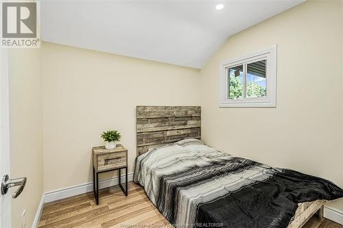 627 Assumption, Windsor, ON - Indoor Photo Showing Bedroom