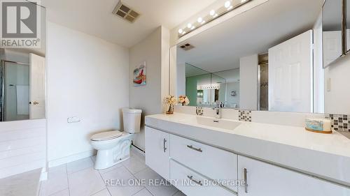 1709 - 400 Webb Drive, Mississauga, ON - Indoor Photo Showing Bathroom