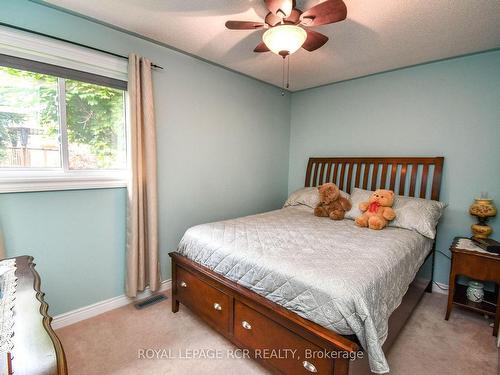 30 Marsellus Dr, Barrie, ON - Indoor Photo Showing Bedroom