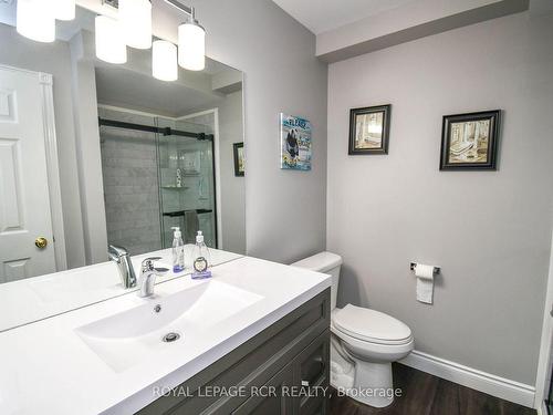 30 Marsellus Dr, Barrie, ON - Indoor Photo Showing Bathroom