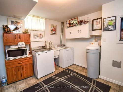 30 Marsellus Dr, Barrie, ON - Indoor Photo Showing Laundry Room