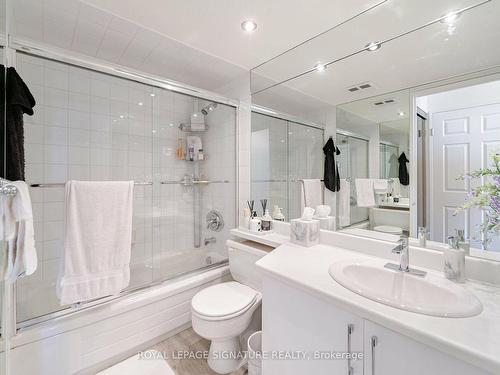 906-4470 Tucana Crt, Mississauga, ON - Indoor Photo Showing Bathroom