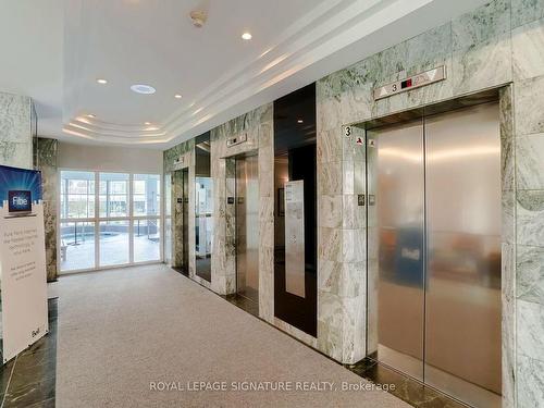 906-4470 Tucana Crt, Mississauga, ON - Indoor Photo Showing Other Room