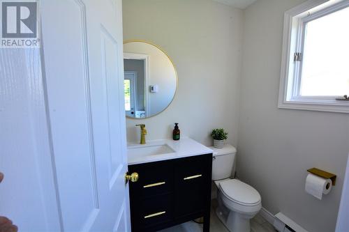 6 Stratford Place, St. John’S, NL - Indoor Photo Showing Bathroom