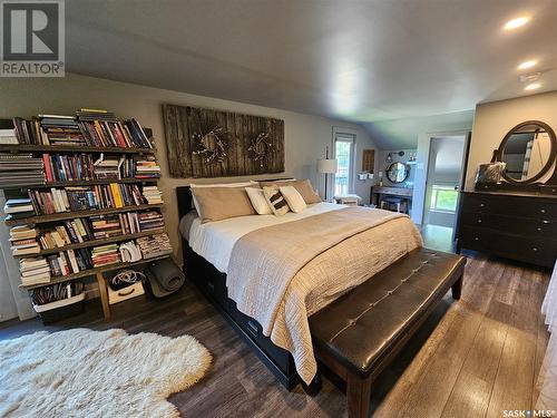 402 2Nd Avenue W, Meadow Lake, SK - Indoor Photo Showing Bedroom