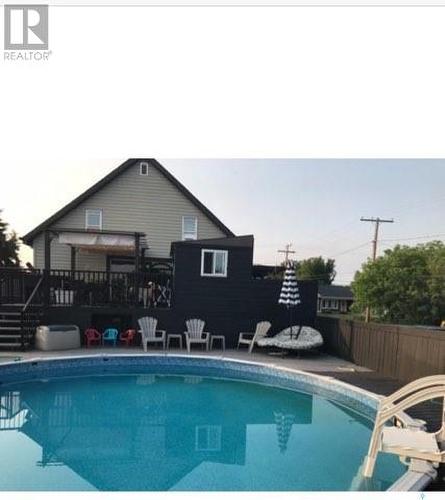 402 2Nd Avenue W, Meadow Lake, SK - Outdoor With In Ground Pool