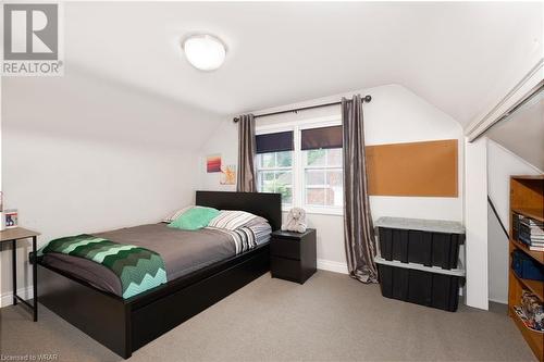 70 Stanley Street, Cambridge, ON - Indoor Photo Showing Bedroom