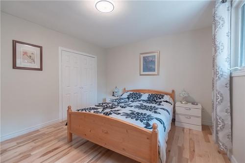 5662 Wesson Road, New Tecumseth, ON - Indoor Photo Showing Bedroom