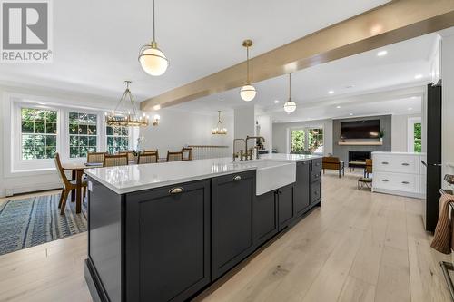 30 Winter Avenue, St. John'S, NL - Indoor Photo Showing Kitchen With Upgraded Kitchen