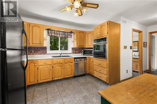 3483 Route 134, Shediac Cape, NB - Indoor Photo Showing Kitchen With Double Sink