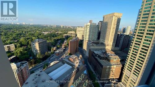 2810 - 1 Yorkville Avenue, Toronto, ON - Outdoor With View