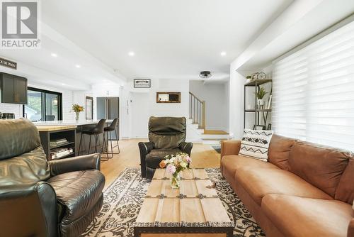 2 Spearin Court, Barrie, ON - Indoor Photo Showing Living Room