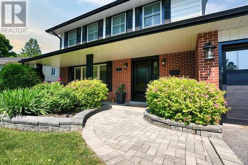 2 Spearin Court, Barrie, ON - Outdoor