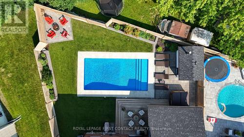 2 Spearin Court, Barrie, ON - Outdoor With In Ground Pool