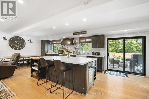 2 Spearin Court, Barrie, ON - Indoor Photo Showing Kitchen With Upgraded Kitchen