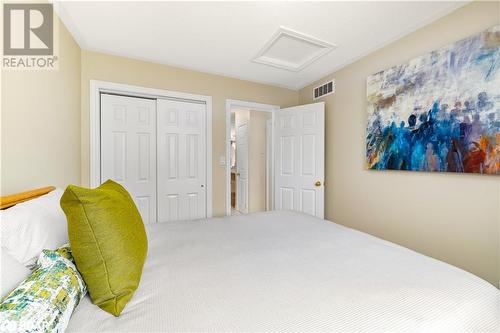 27 Stone Bridge Court, Belleville, ON - Indoor Photo Showing Bedroom