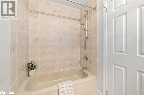 27 Stone Bridge Court, Belleville, ON - Indoor Photo Showing Bathroom