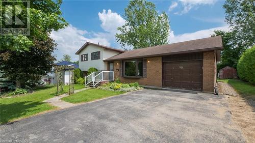 15 Brackenbury Street, Markdale, ON - Outdoor