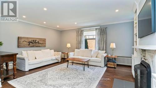 101 Metcalfe Street, St. Thomas (Sw), ON - Indoor Photo Showing Living Room With Fireplace