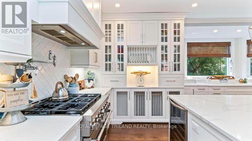 101 Metcalfe Street, St. Thomas (Sw), ON - Indoor Photo Showing Kitchen With Upgraded Kitchen