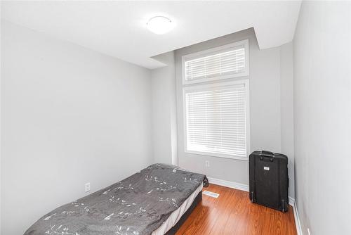 4825 Verdi Street, Burlington, ON - Indoor Photo Showing Bedroom