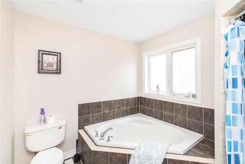 4825 Verdi Street, Burlington, ON - Indoor Photo Showing Bathroom