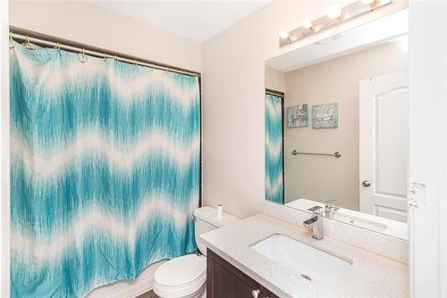 4825 Verdi Street, Burlington, ON - Indoor Photo Showing Bathroom