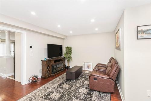 4825 Verdi Street, Burlington, ON - Indoor