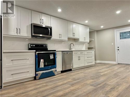 300 Sims Estate Drive Unit# 2, Kitchener, ON - Indoor Photo Showing Kitchen