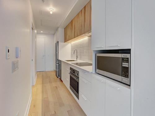 Kitchen - 1221-1150 Boul. René-Lévesque E., Montréal (Ville-Marie), QC - Indoor Photo Showing Kitchen With Upgraded Kitchen