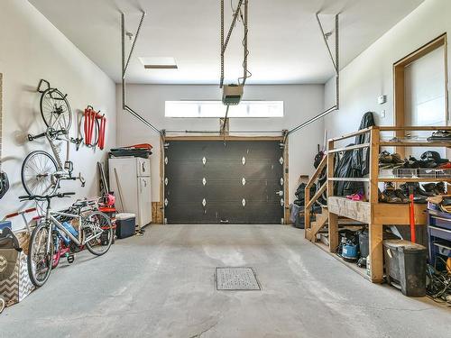 Garage - 4420 Rue Bigras, Terrebonne (Terrebonne), QC - Indoor Photo Showing Garage