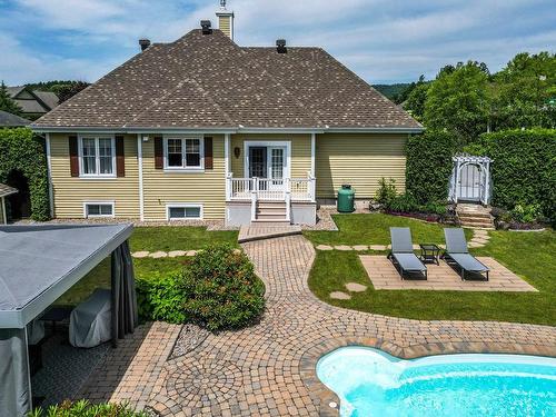 Photo aÃ©rienne - 107 Rue St-Pierre E., Saint-Sauveur, QC - Outdoor