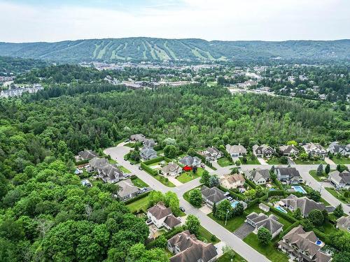 Photo aÃ©rienne - 107 Rue St-Pierre E., Saint-Sauveur, QC - Outdoor With View