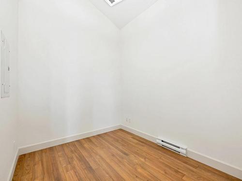 402-3226 Jacklin Rd, Langford, BC - Indoor Photo Showing Other Room