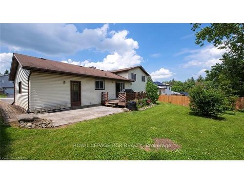 15 Brackenbury St, Grey Highlands, ON - Outdoor