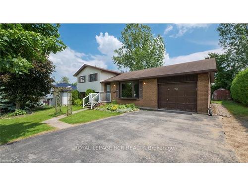 15 Brackenbury St, Grey Highlands, ON - Outdoor