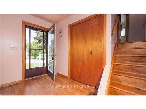 15 Brackenbury St, Grey Highlands, ON - Indoor Photo Showing Other Room