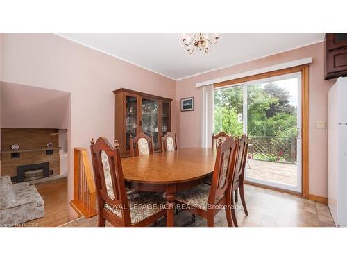 15 Brackenbury St, Grey Highlands, ON - Indoor Photo Showing Dining Room