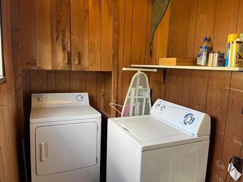 419 A Avenue, Kaslo, BC - Indoor Photo Showing Laundry Room