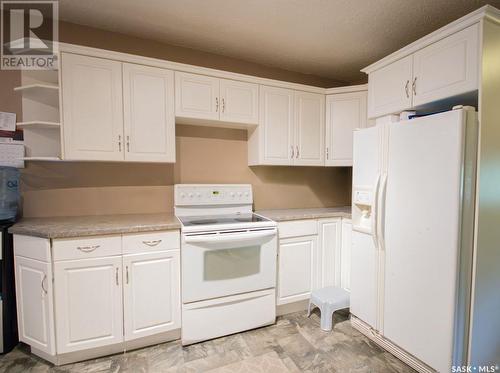 1126 Montague Street, Regina, SK - Indoor Photo Showing Kitchen