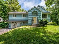 83 Bristol Avenue  Stillwater Lake, NS B3Z 1G7